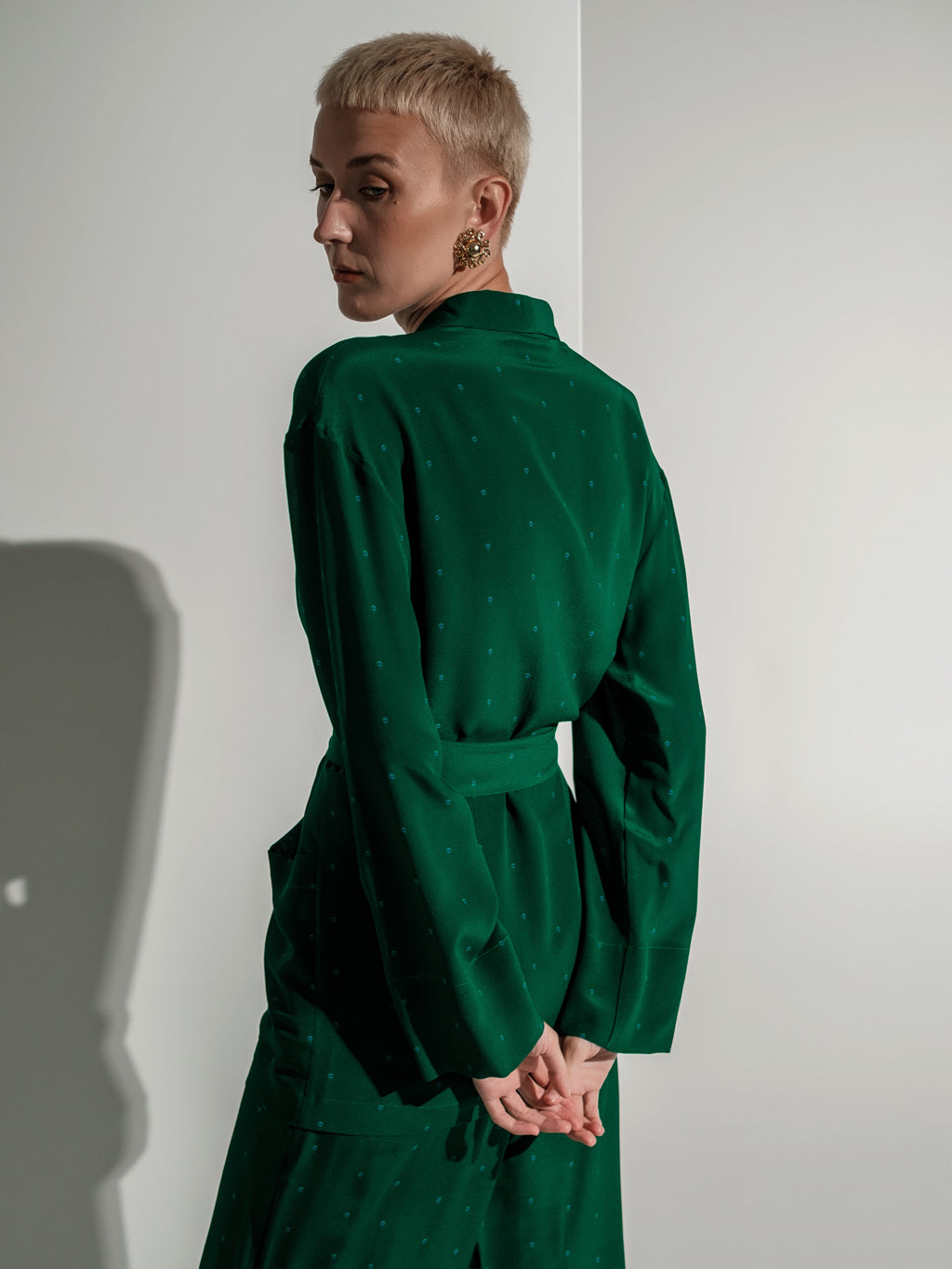 Green feather silk blazer