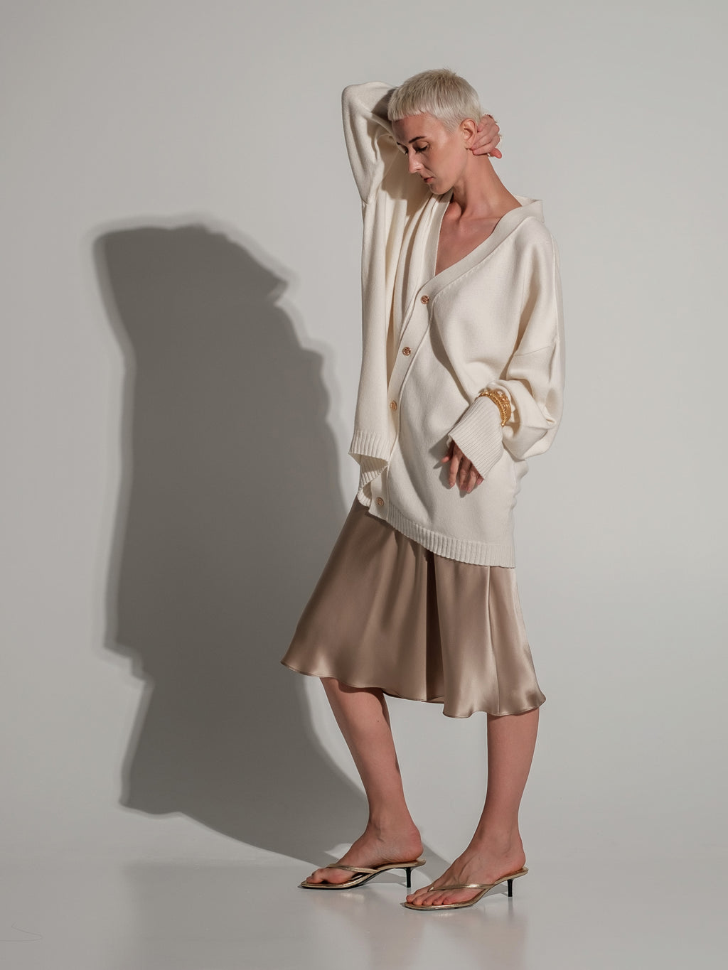 Pearl seamless knitted cardigan