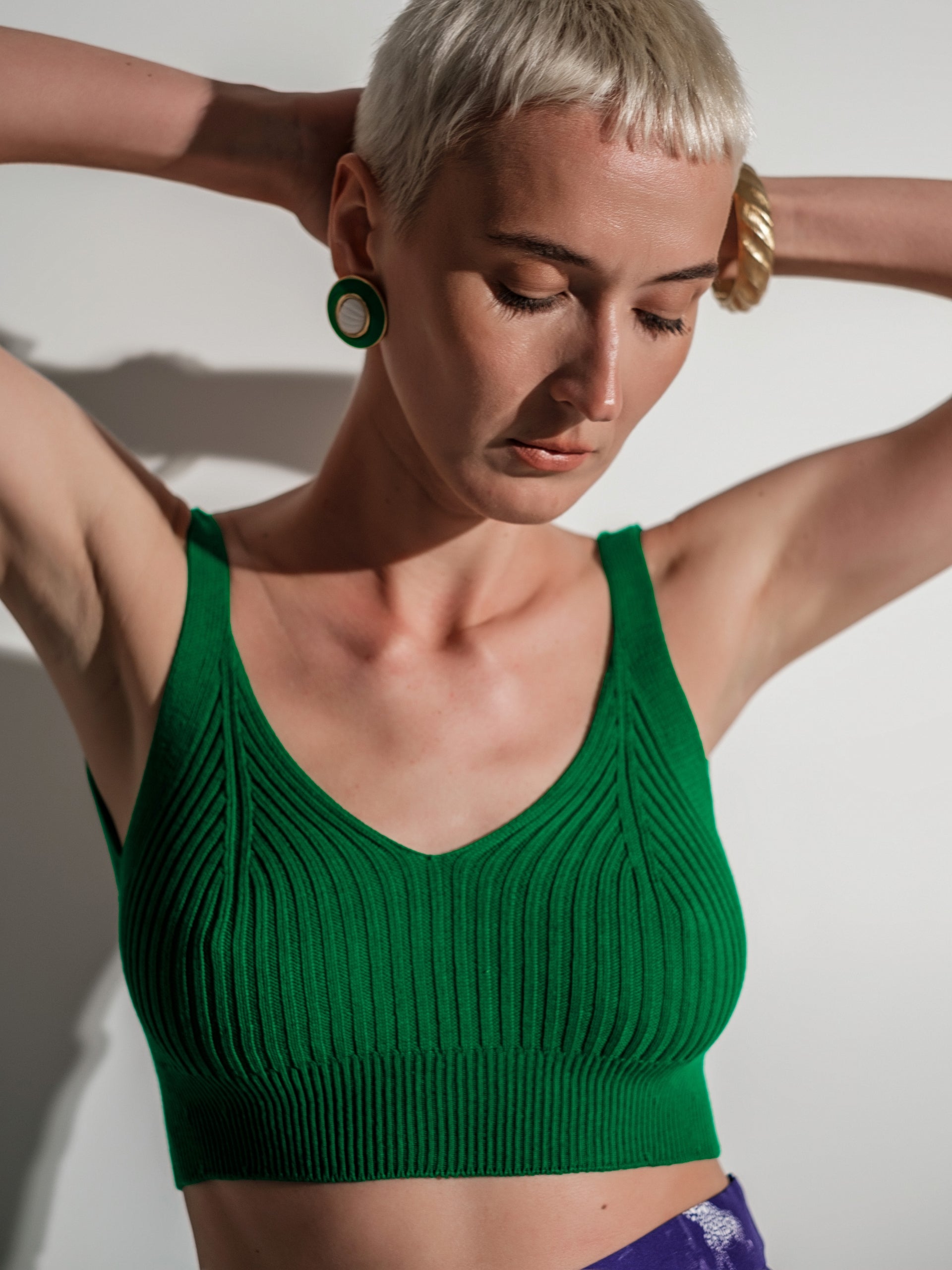 Emerald green ribbed knitted crop tank
