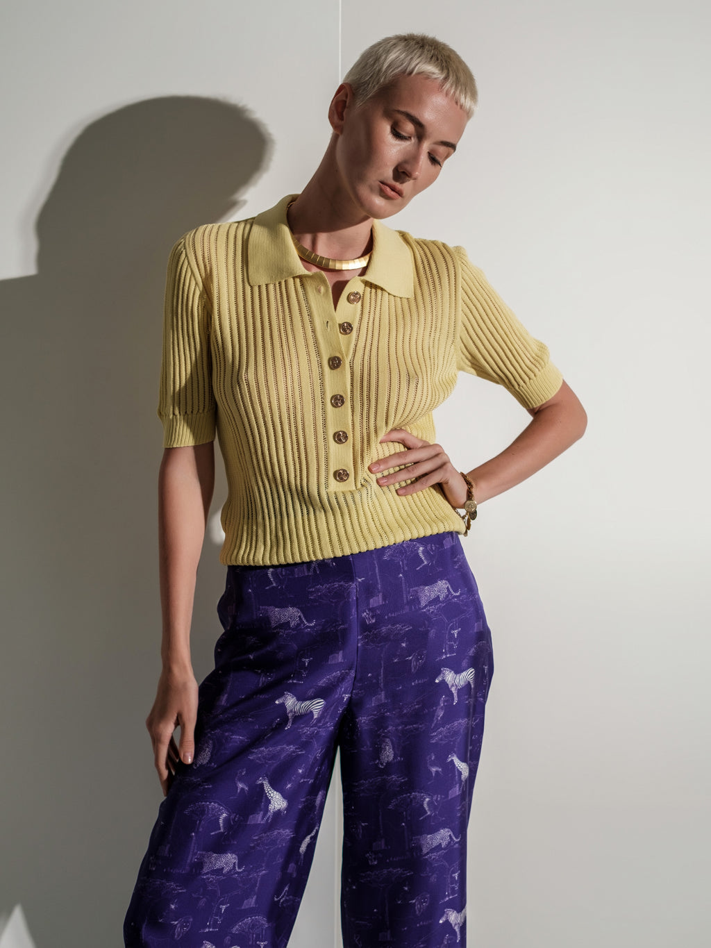 Ribbed knit short-sleeve yellow polo top