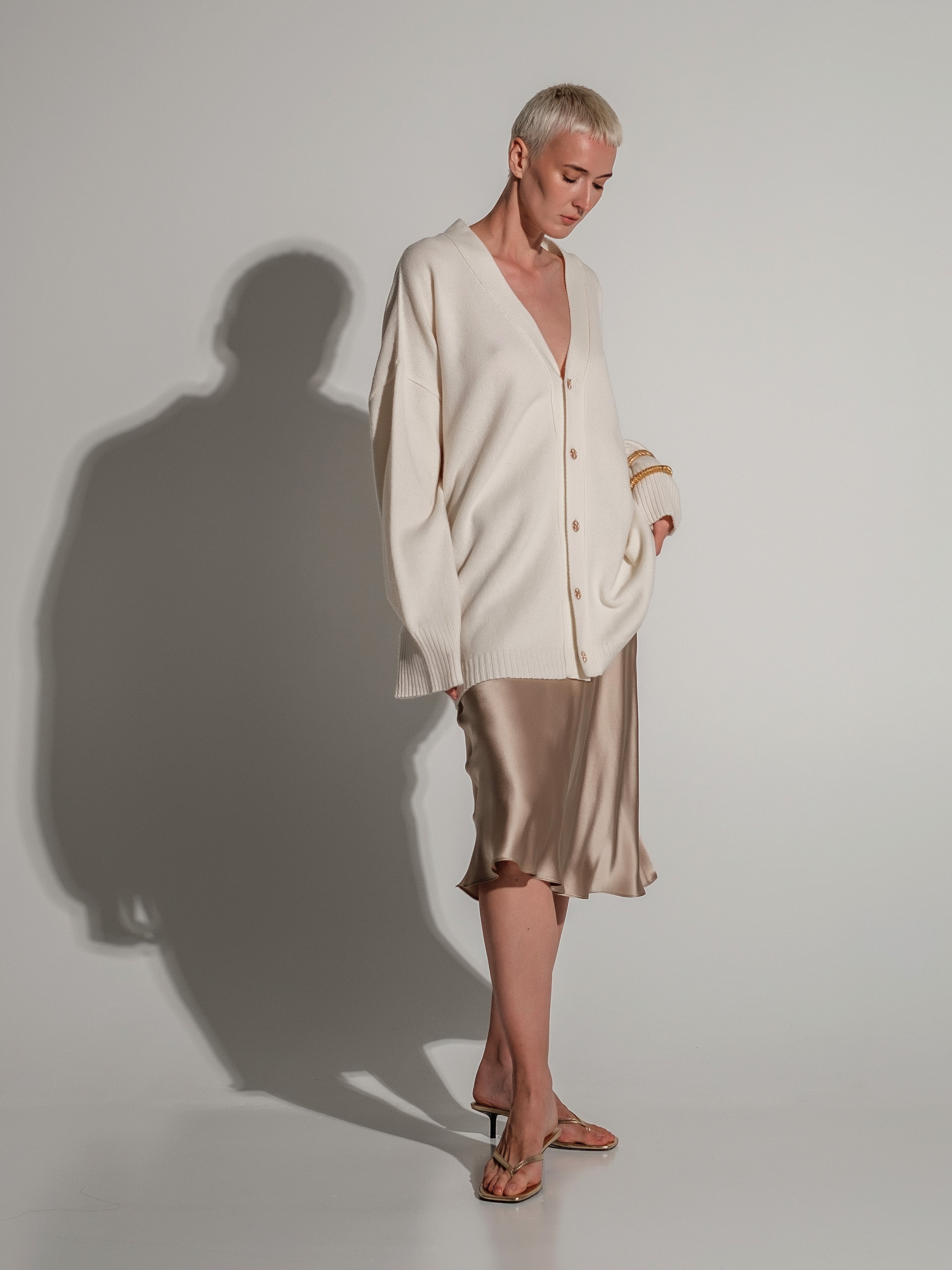 Pearl seamless knitted cardigan